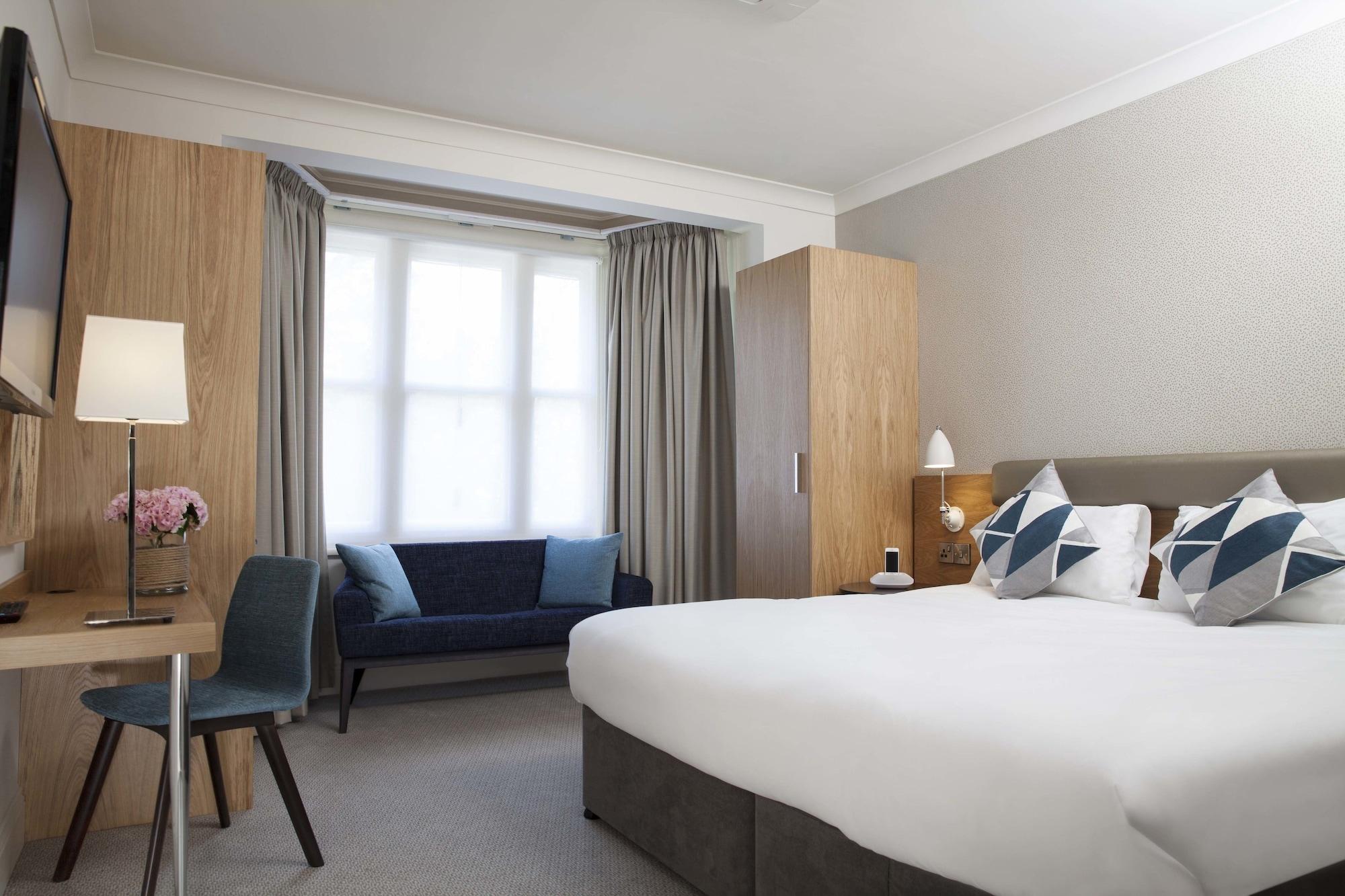 Hotel The Orchid 4*
